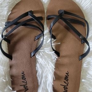 Volcom Strappy Sandals Size 8